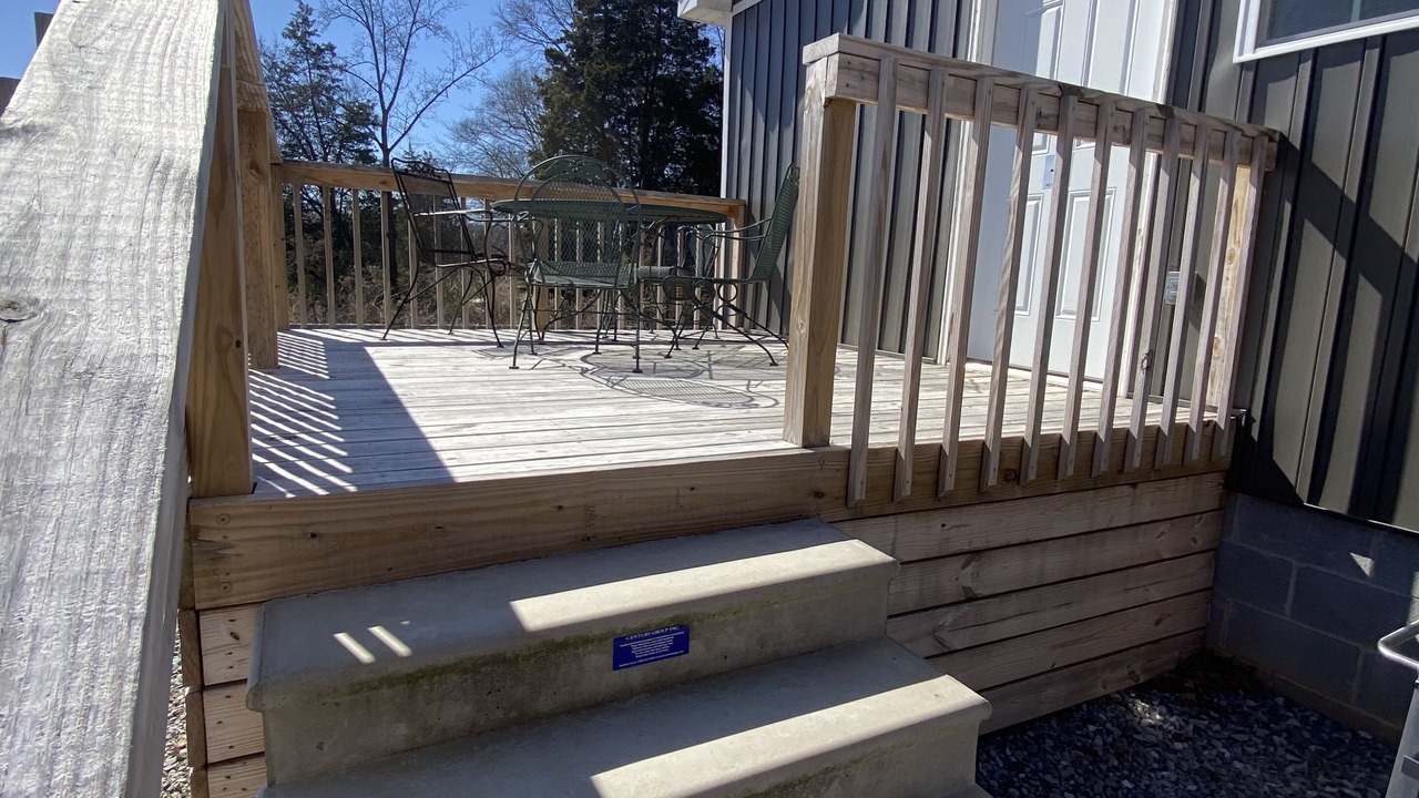 Photo of Patio Balcony in Groveoak