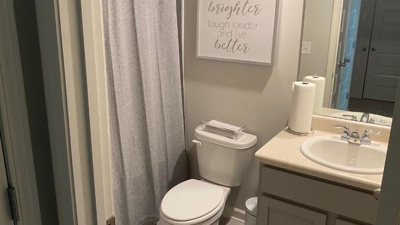 Photo of Bathroom in Riverdale