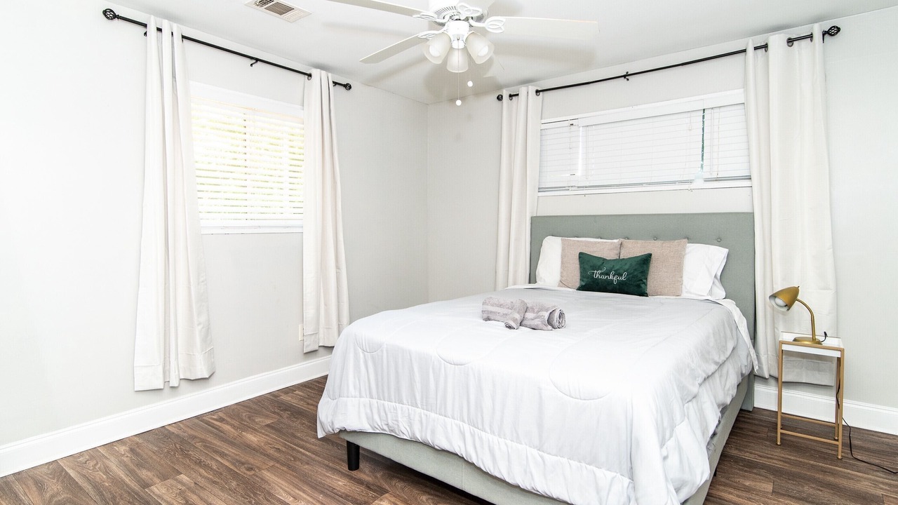 Photo of Bedroom in Eagan Park