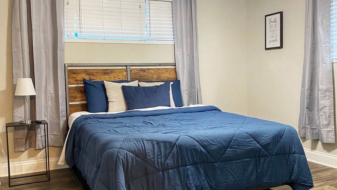 Photo of Bedroom in Eagan Park