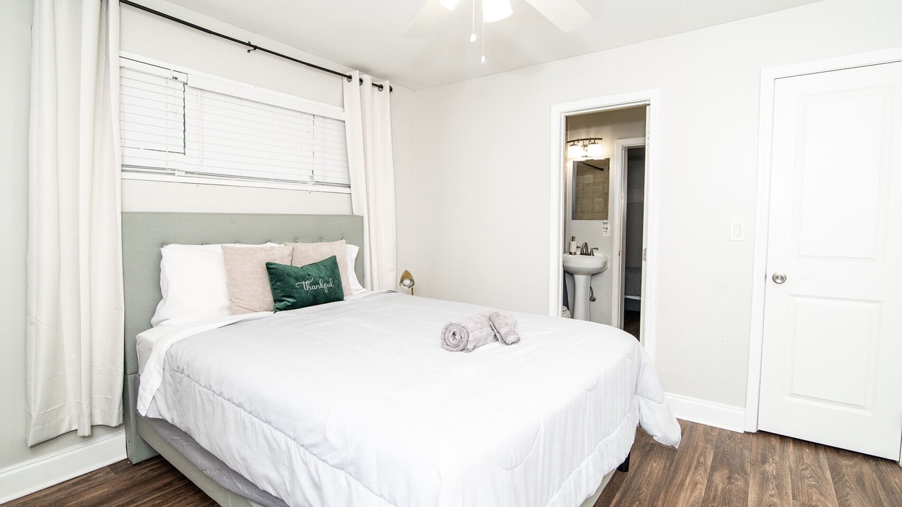 Photo of Bedroom in Eagan Park