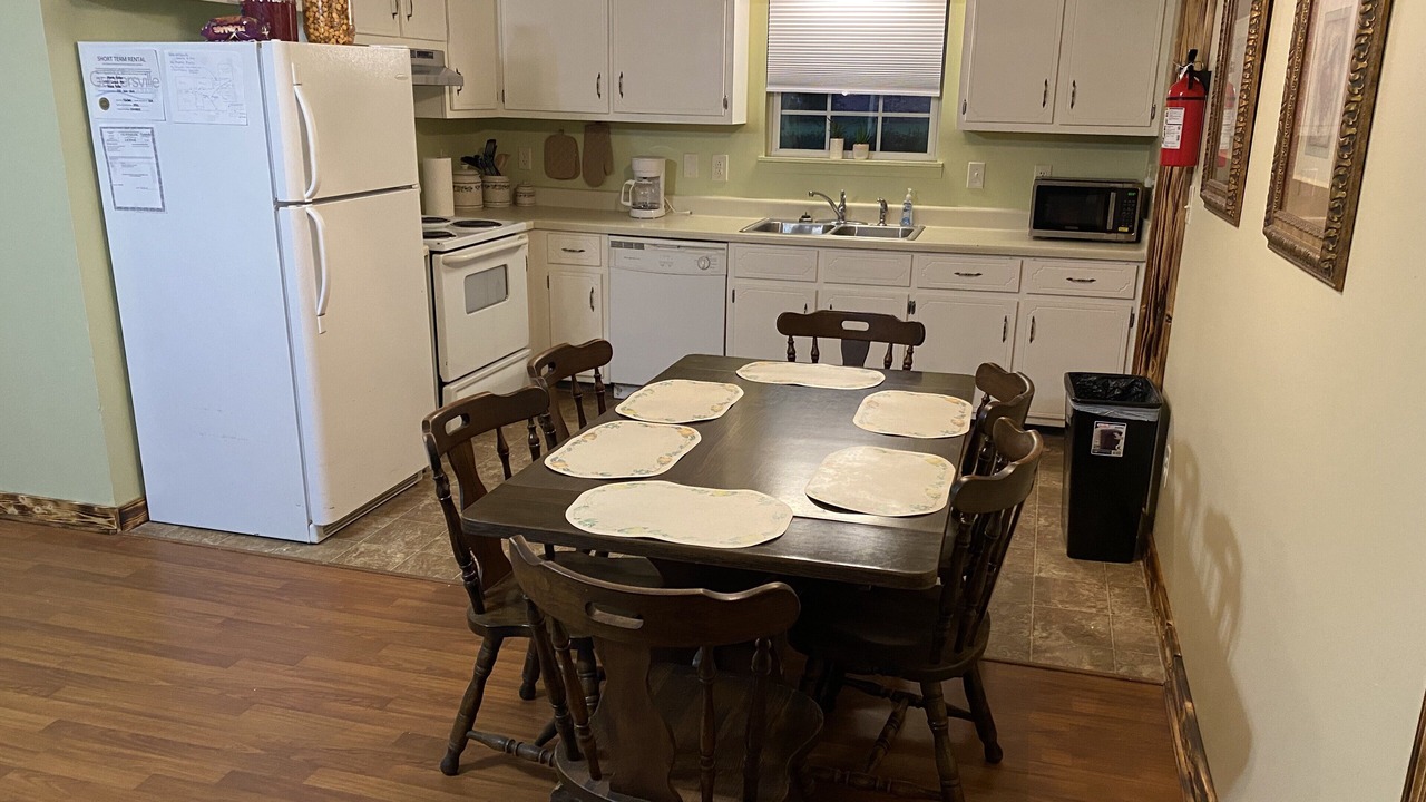 Photo of Kitchen in Guntersville