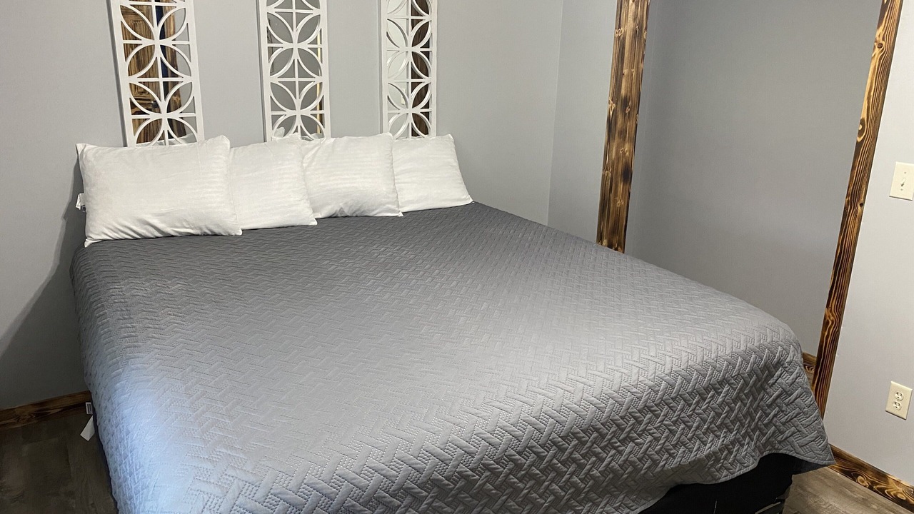 Photo of Bedroom in Guntersville