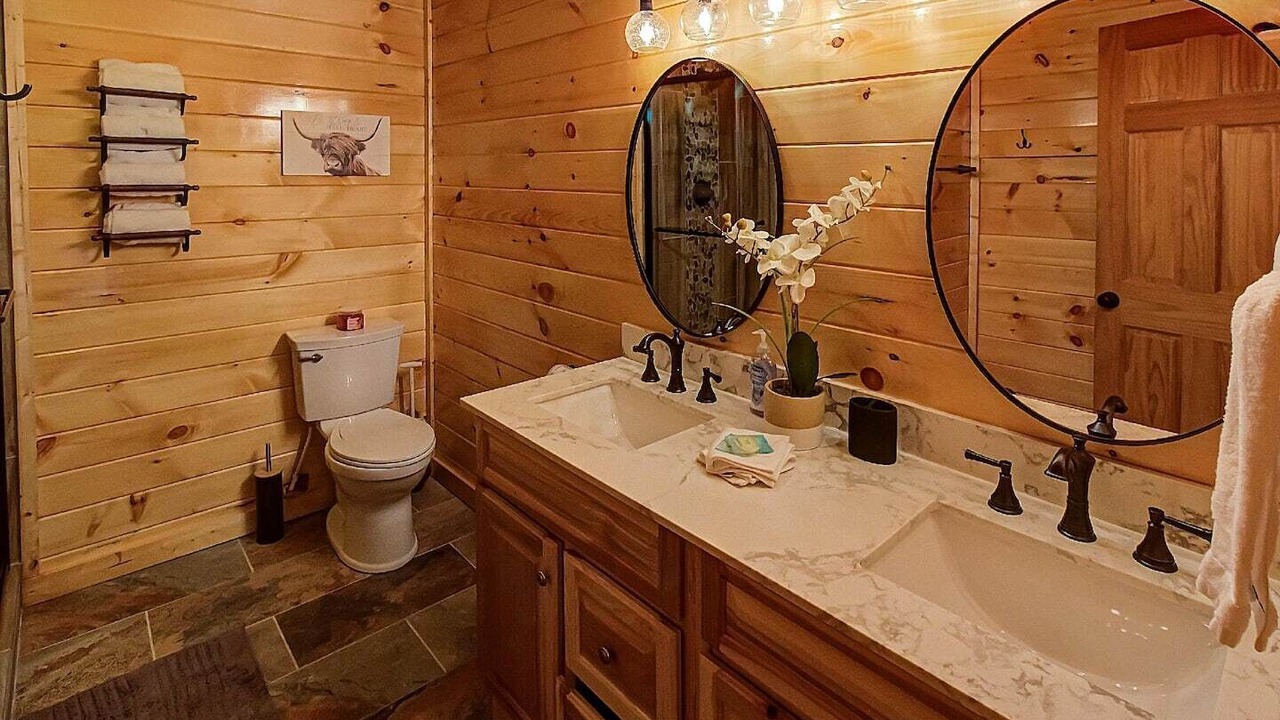 Photo of Bathroom in Sevierville