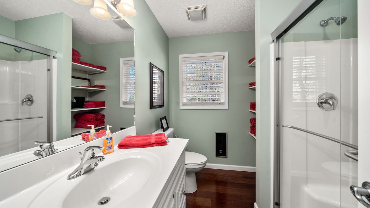 Photo of Bathroom in Maggie Valley