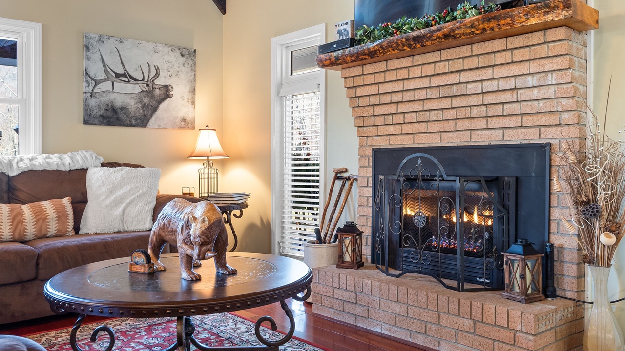 Photo of Livingroom in Maggie Valley