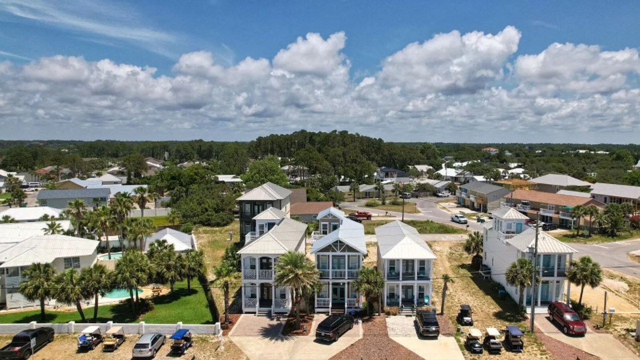 Photo of Others in Inlet Beach Heights