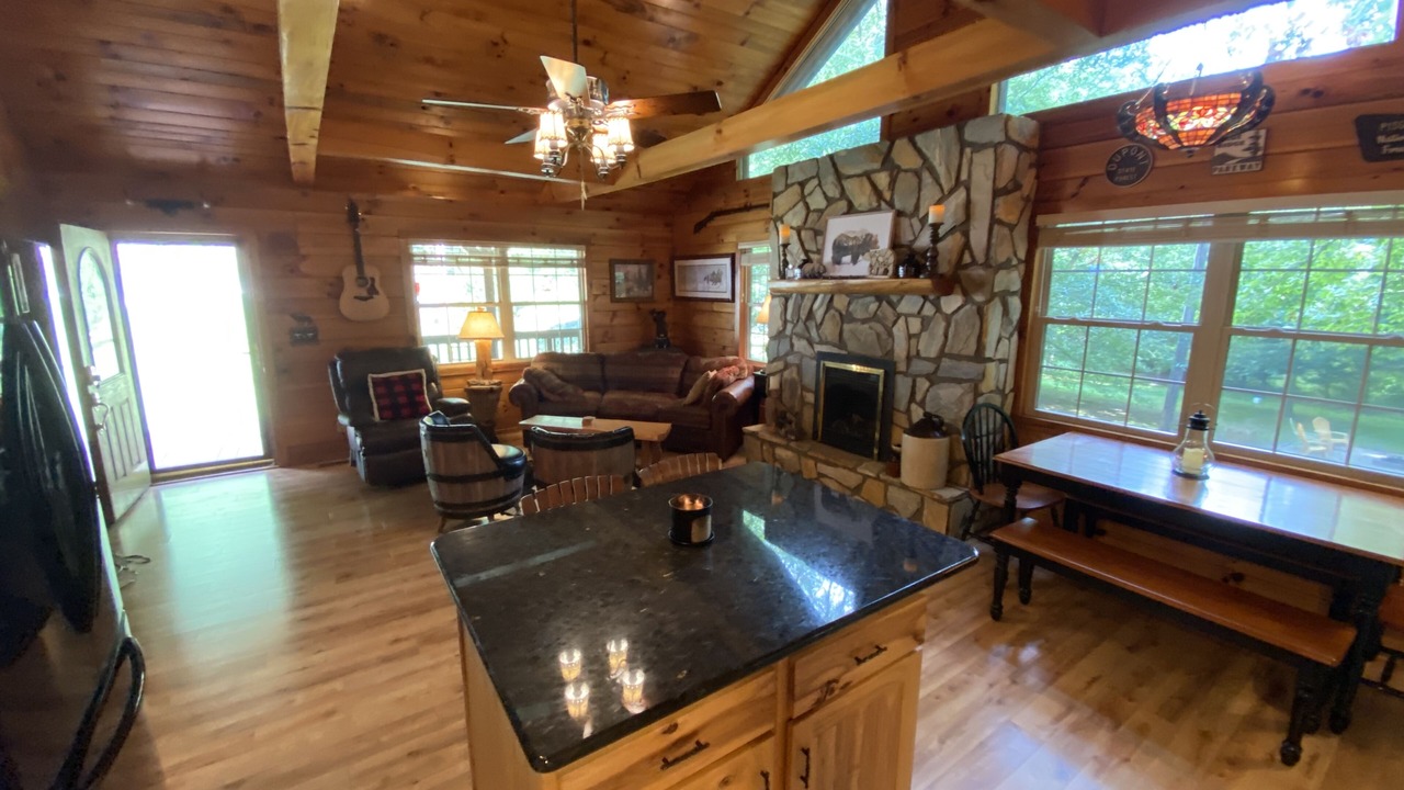 Photo of Livingroom in Waynesville