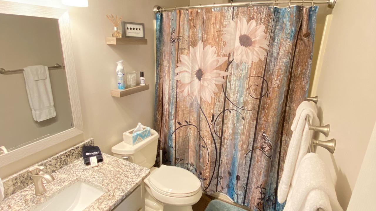Photo of Bathroom in Maggie Valley