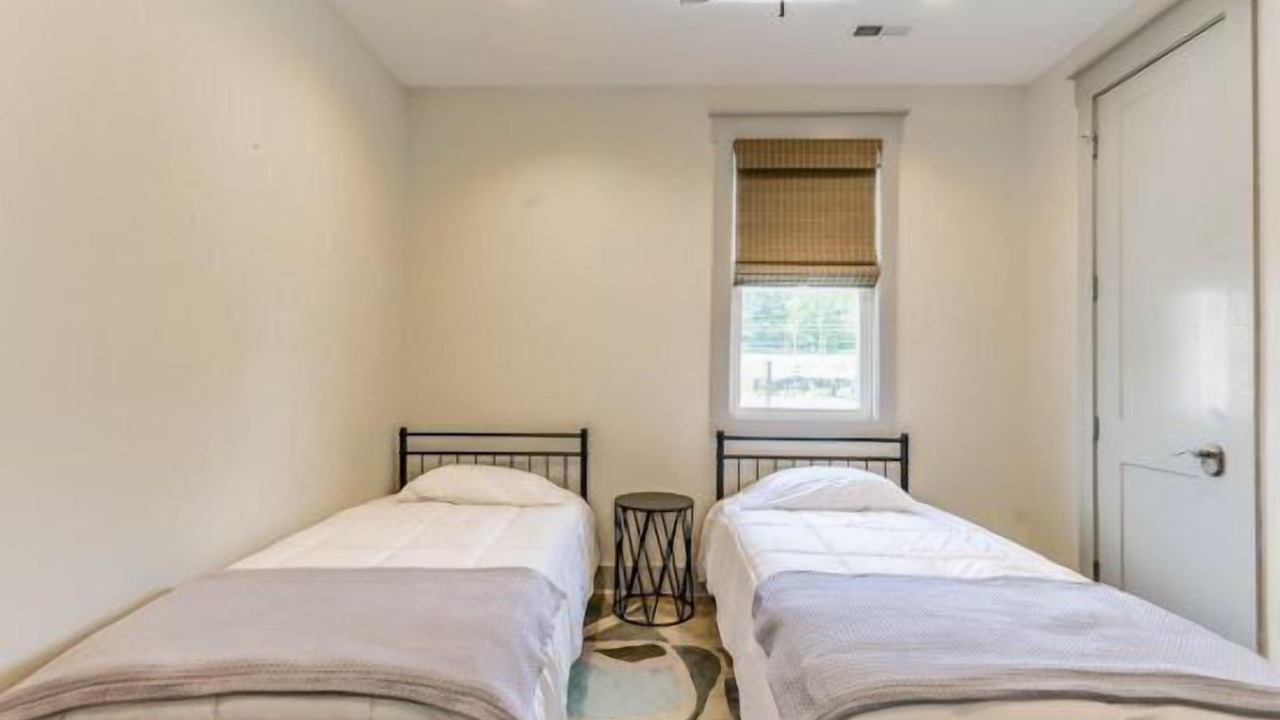 Photo of Bedroom in Guntersville