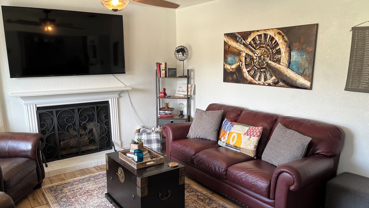Photo of Livingroom in Huntsville
