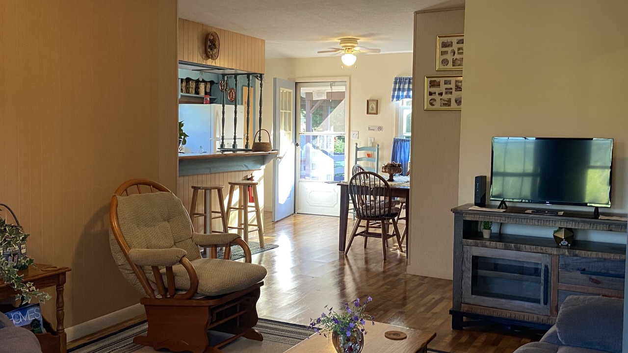 Photo of Livingroom in Hot Springs