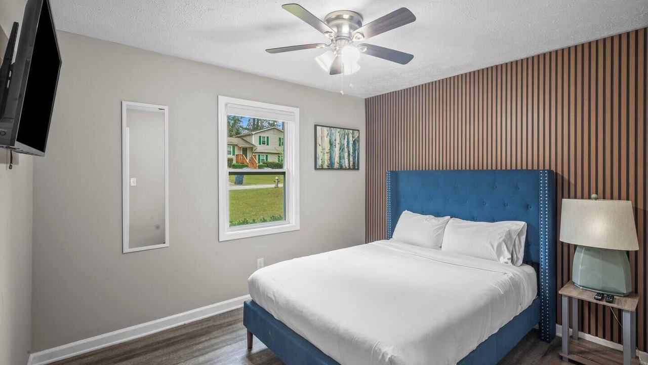 Photo of Bedroom in Powder Springs