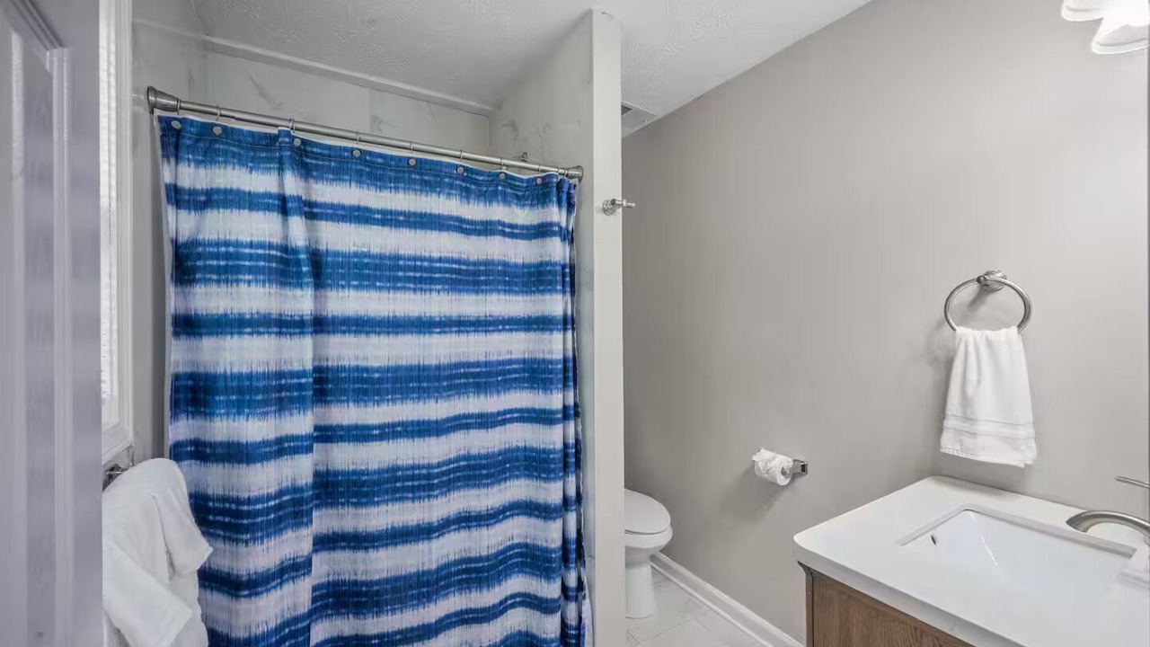 Photo of Bathroom in Powder Springs