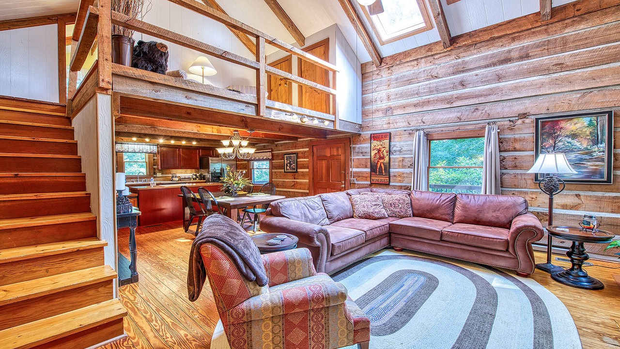 Photo of Livingroom in Waynesville