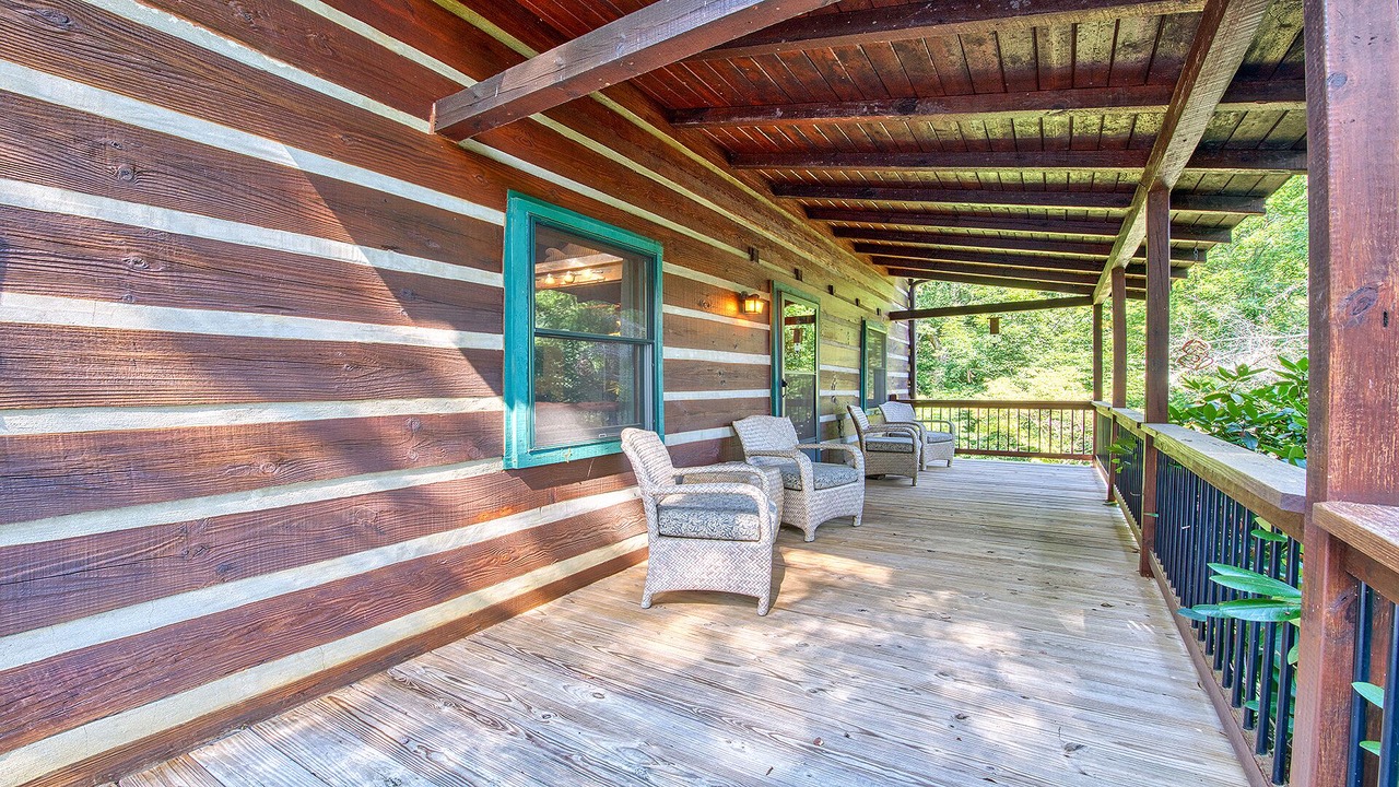 Photo of Patio Balcony in Waynesville