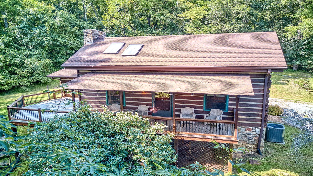 Photo of Patio Balcony in Waynesville