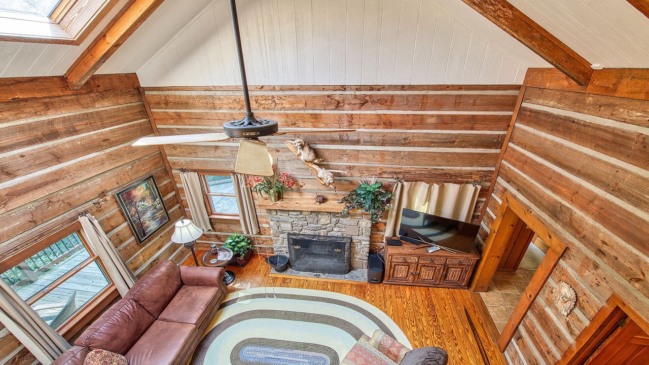Photo of Livingroom in Waynesville