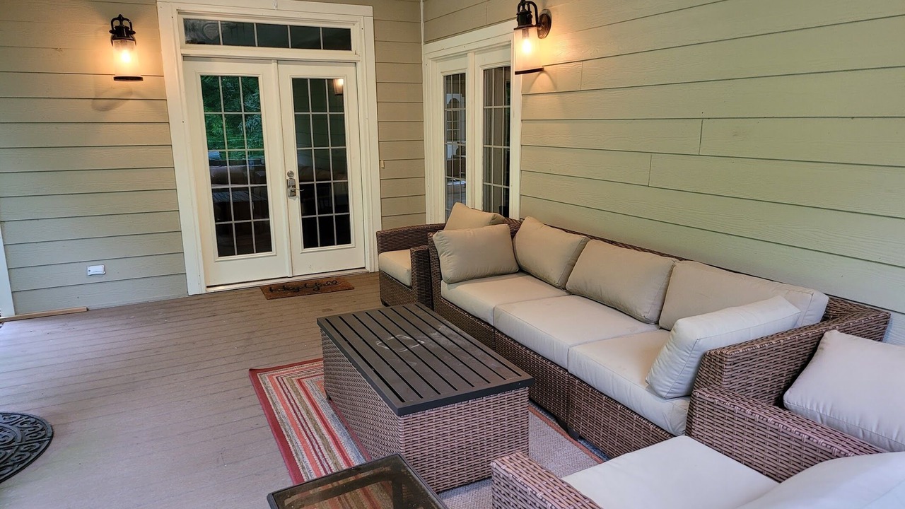 Photo of Patio Balcony in Guntersville