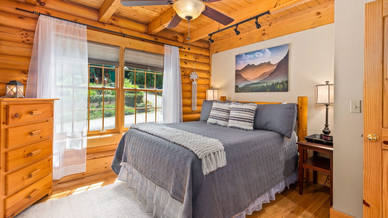 Photo of Bedroom in Sherwood Forest