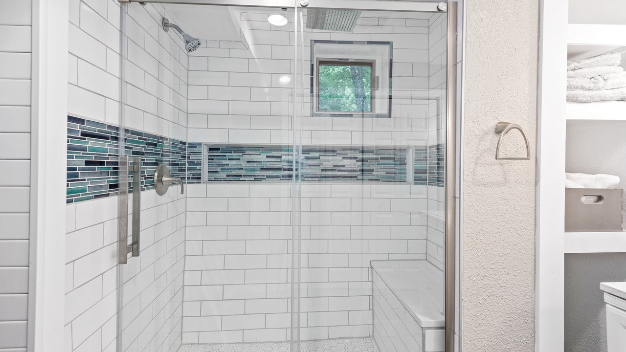 Photo of Bathroom in Sherwood Forest