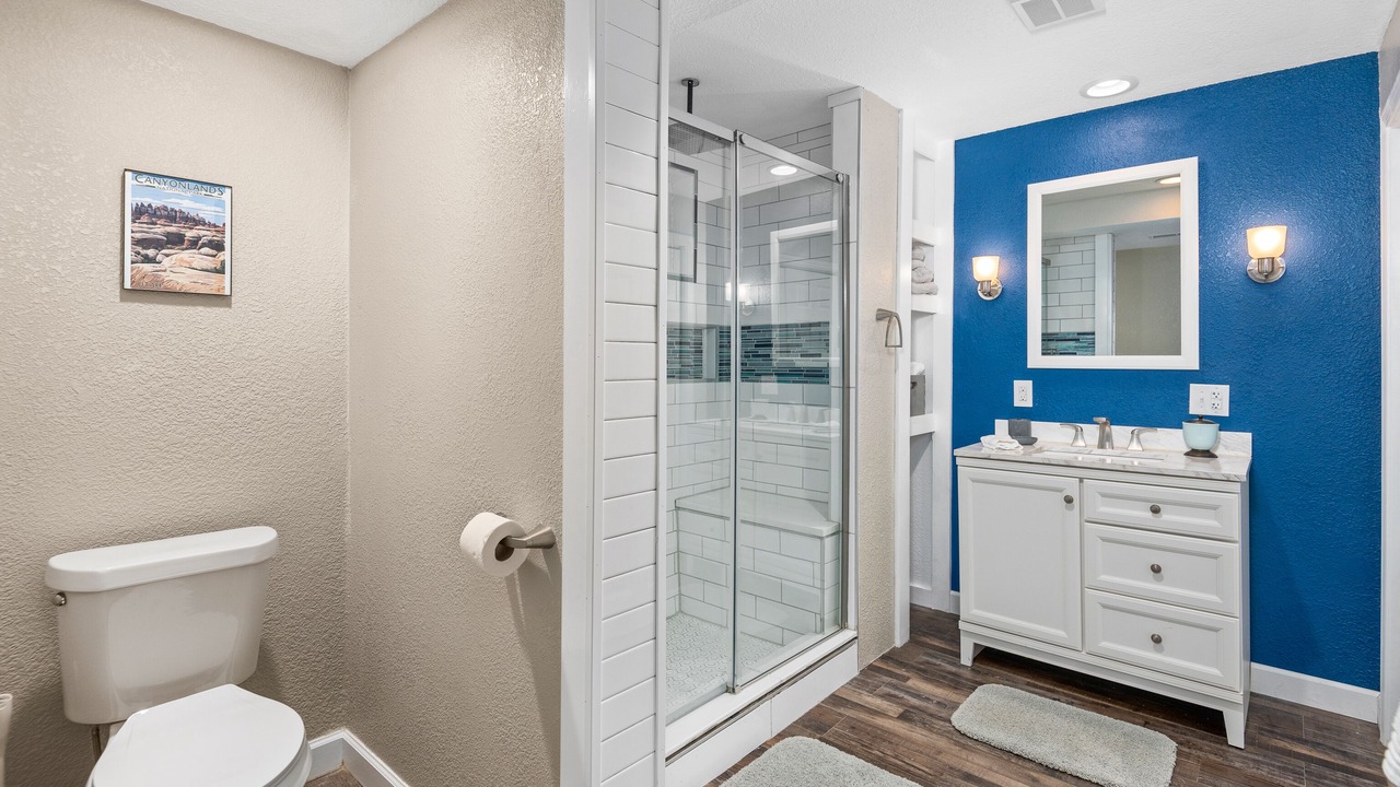 Photo of Bathroom in Sherwood Forest