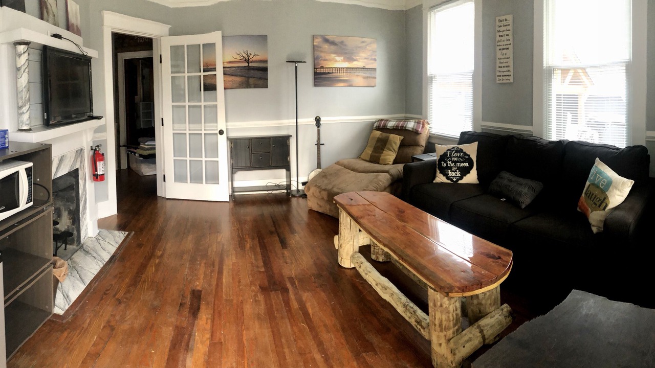 Photo of Livingroom in West Ashley