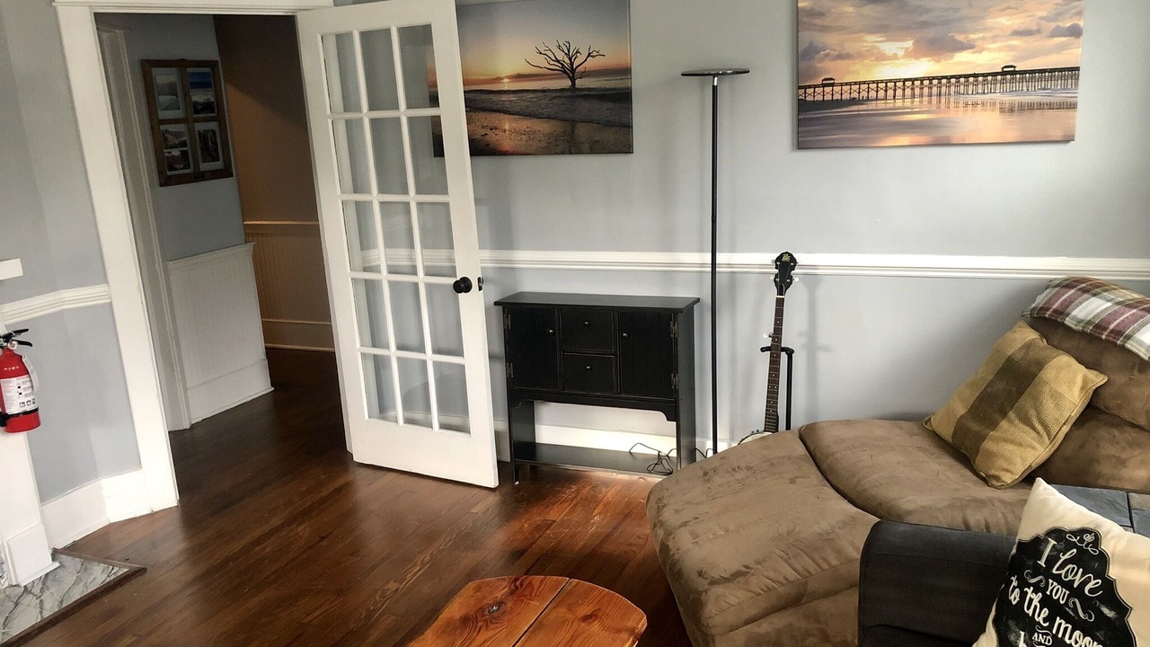 Photo of Livingroom in West Ashley