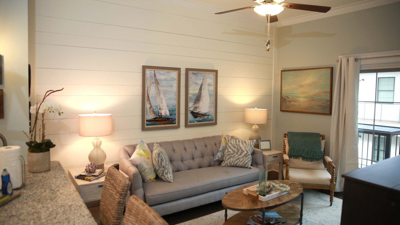 Photo of Livingroom in King City