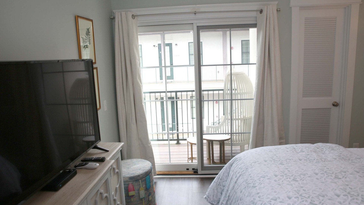 Photo of Patio Balcony in King City