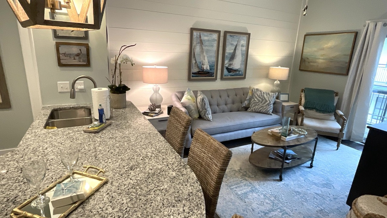 Photo of Livingroom in King City