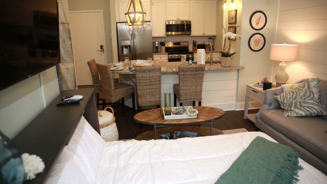 Photo of Livingroom in King City
