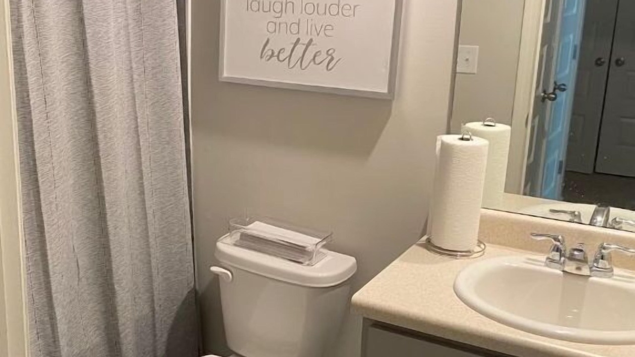 Photo of Bathroom in Riverdale