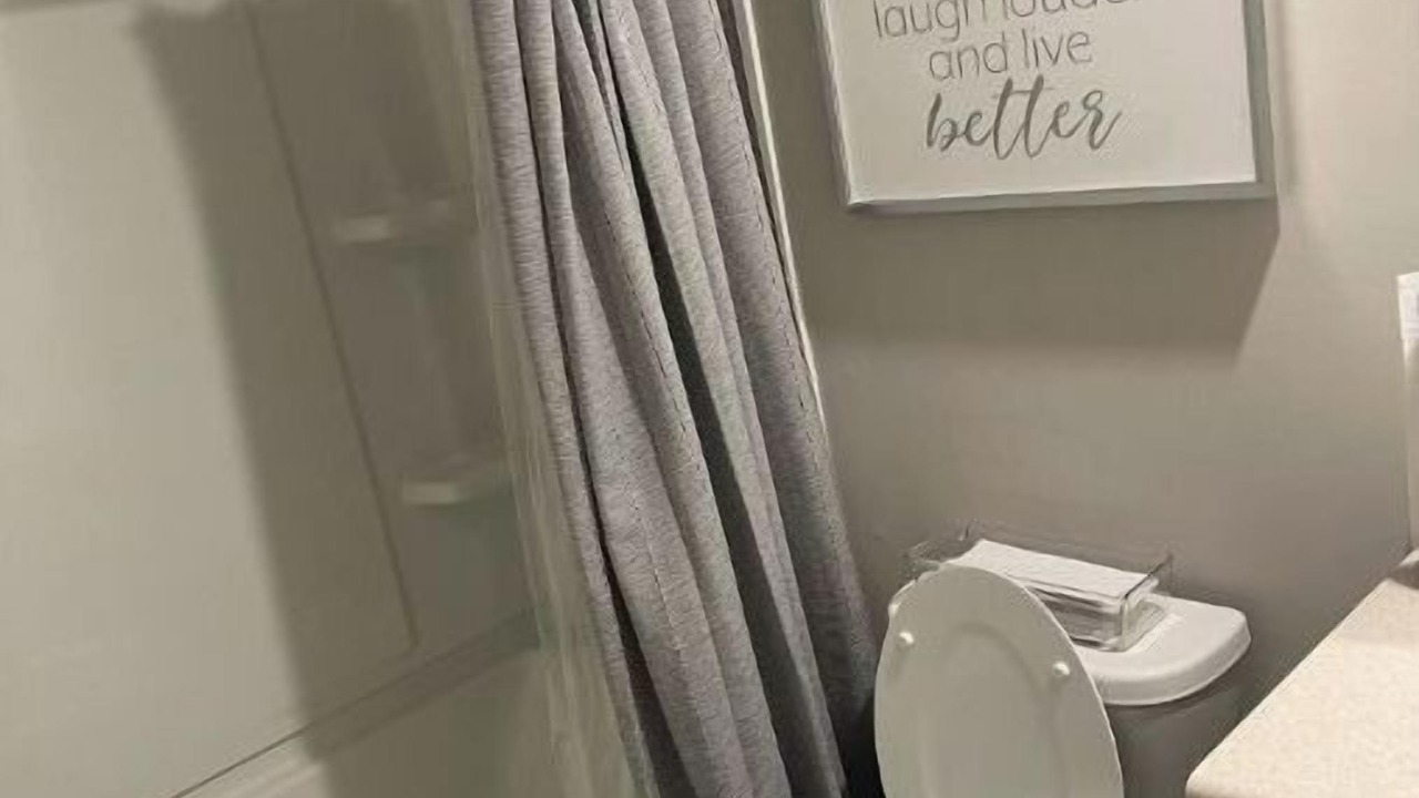 Photo of Bathroom in Riverdale