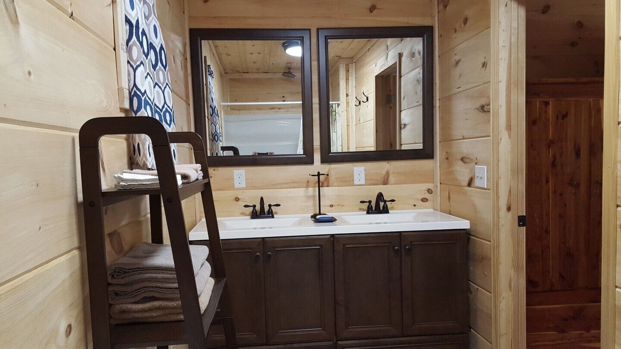 Photo of Bathroom in Gatlinburg