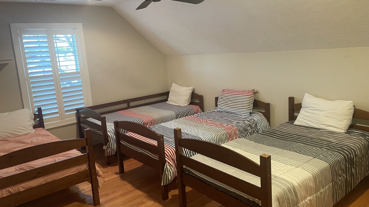 Photo of Bedroom in Guntersville