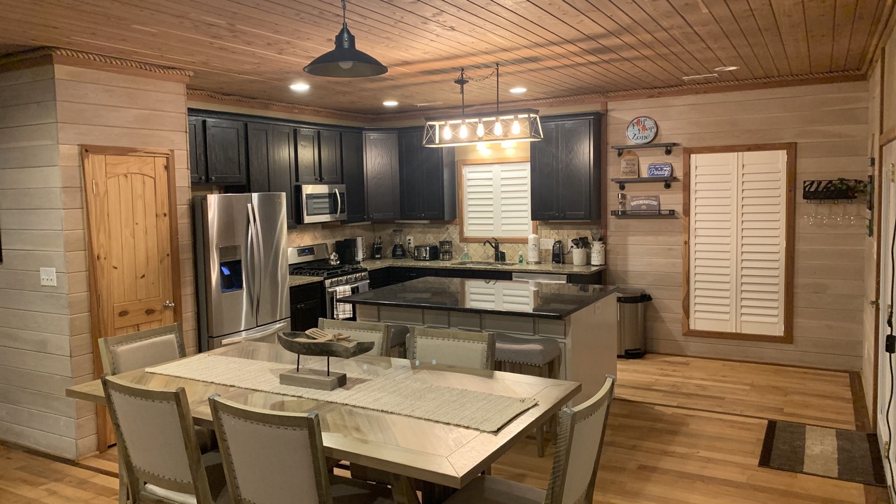 Photo of Kitchen in Guntersville