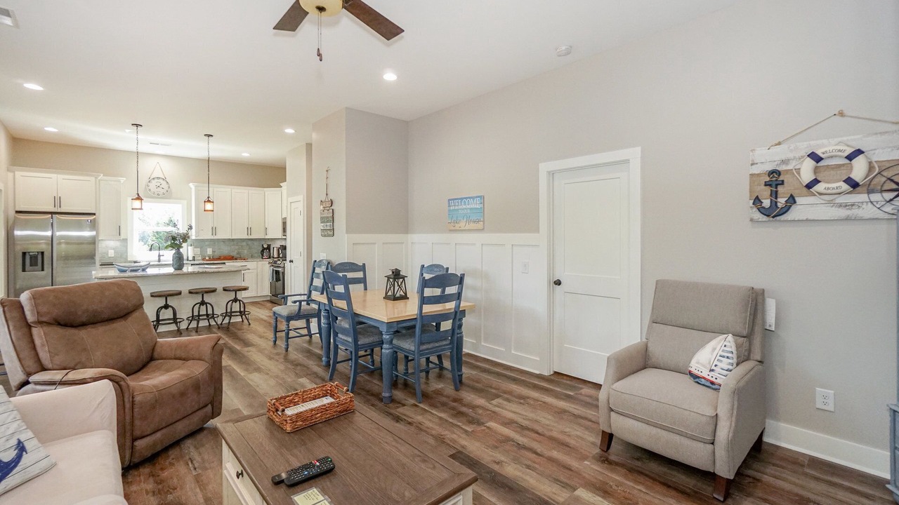 Photo of Livingroom in Mooresville