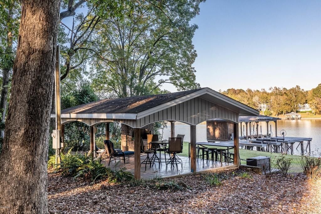Photo of Livingroom in Eatonton