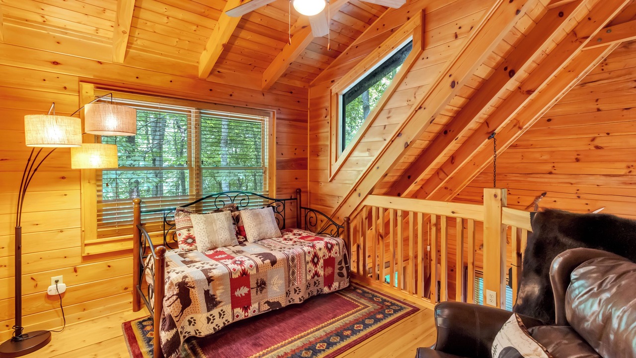 Photo of Bedroom in Maggie Valley