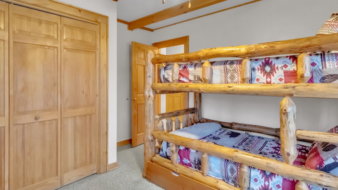 Photo of Bedroom in Maggie Valley