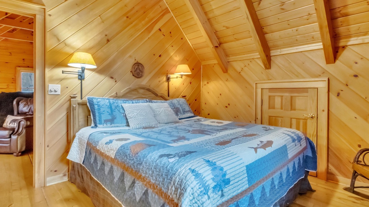 Photo of Bedroom in Maggie Valley