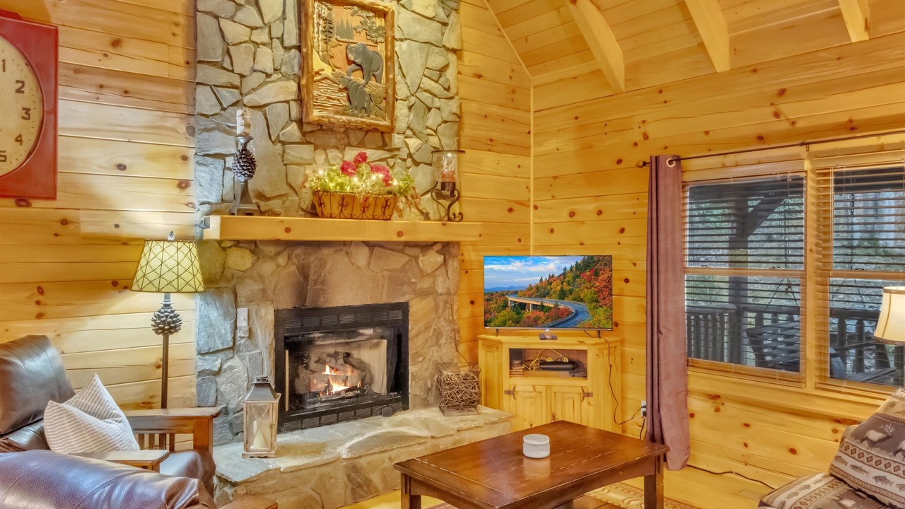 Photo of Livingroom in Maggie Valley