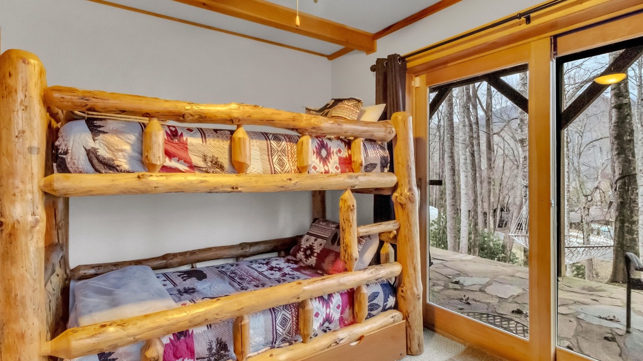 Photo of Bedroom in Maggie Valley
