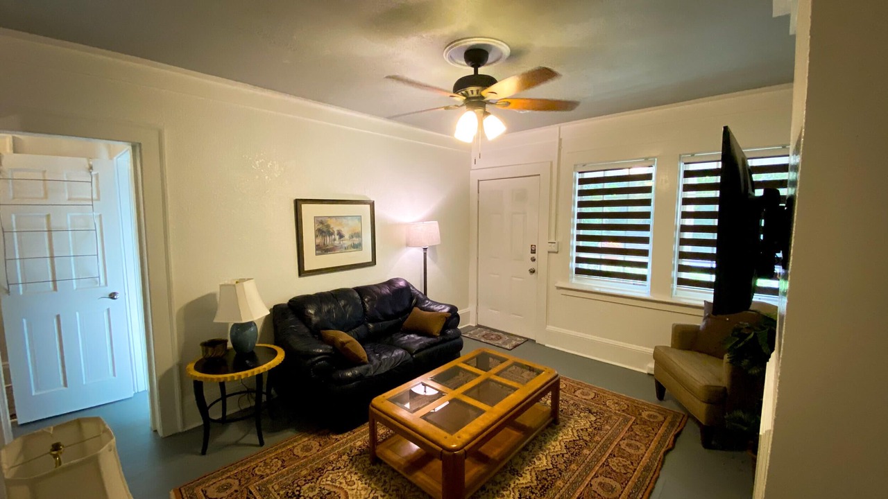 Photo of Livingroom in Macon
