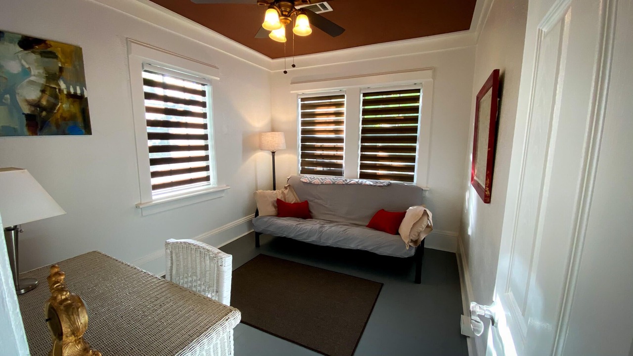 Photo of Livingroom in Macon