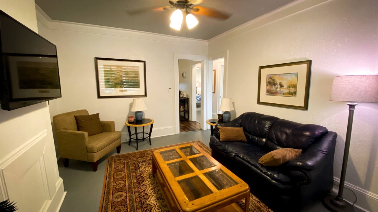 Photo of Livingroom in Macon