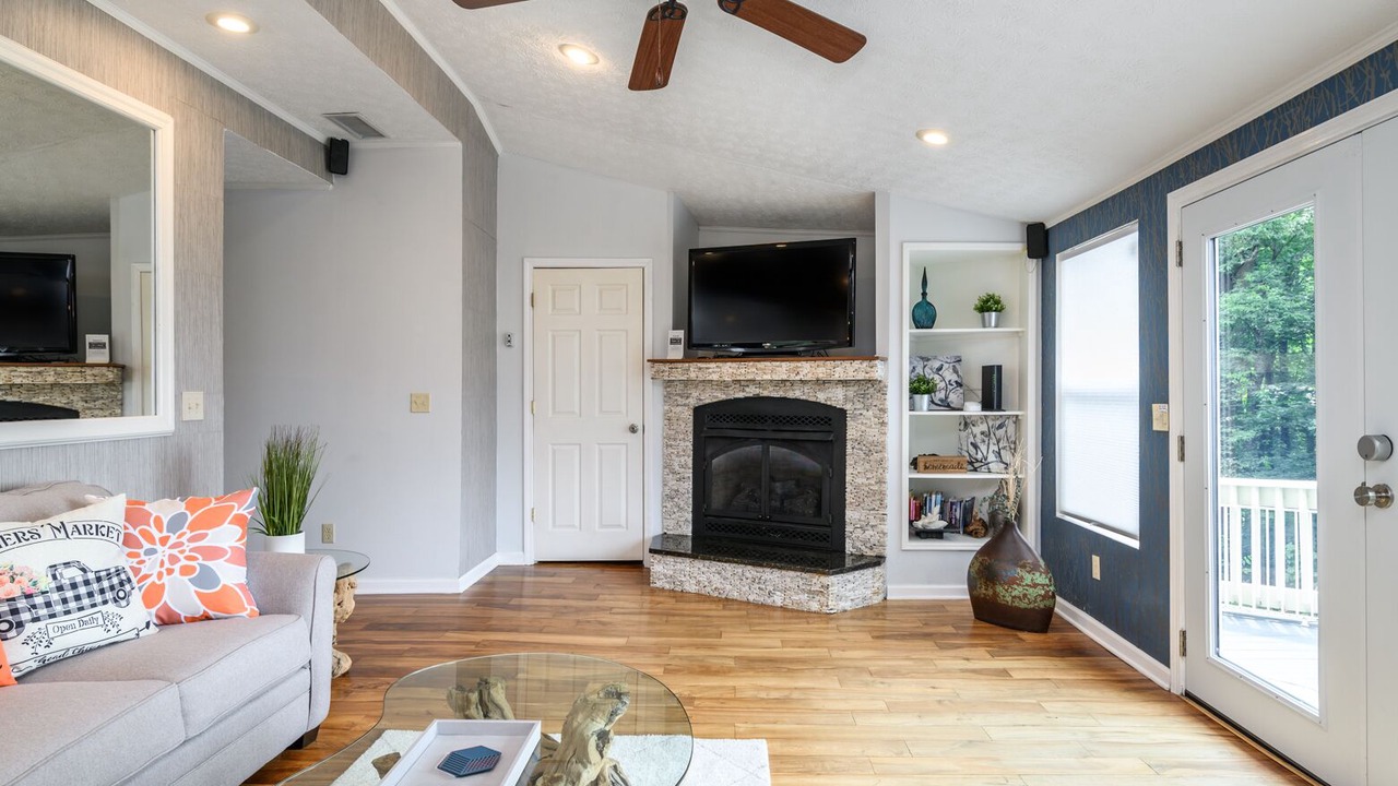 Photo of Bedroom in Mars Hill