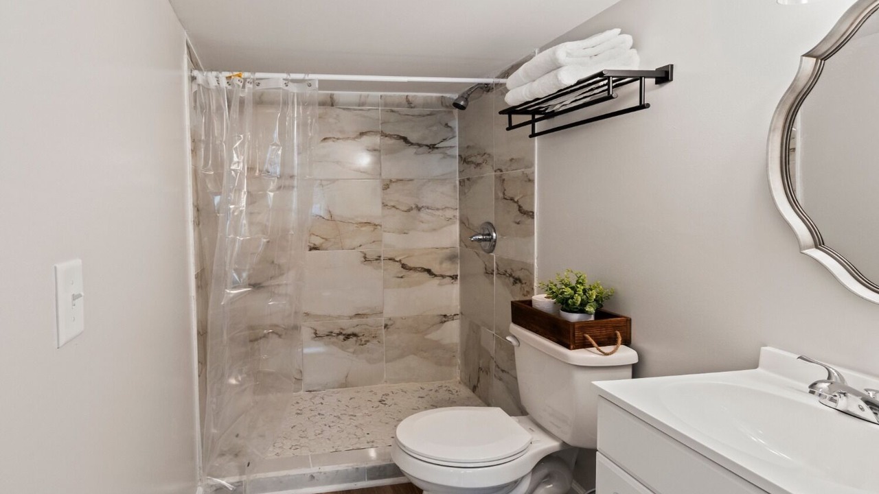 Photo of Bathroom in Notasulga