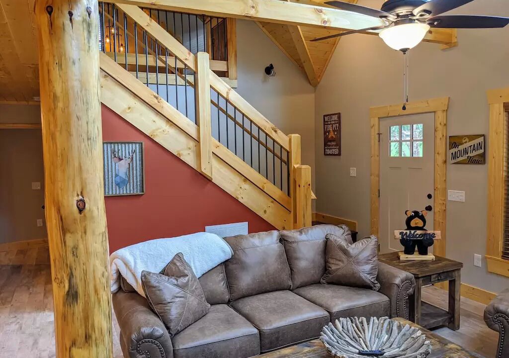 Photo of Livingroom in Maggie Valley